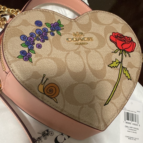 Coach observed by us heart shaped purse New - Picture 5 of 6